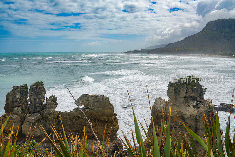 Punakaiki Pancake Rocks and Blowholes Walk, Paparoa国家公园，新西兰